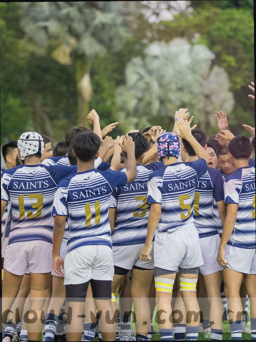 抽象手机界面与三段刻度路径示意，表达从首页到赛事列表再到战报的三步操作